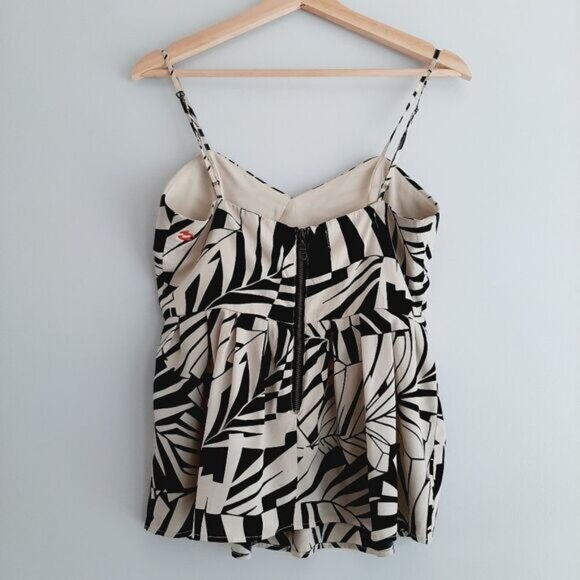 BILLABONG Spaghetti Strap Silky Tank Top B&W Sz M Flawed - Picture 8 of 16